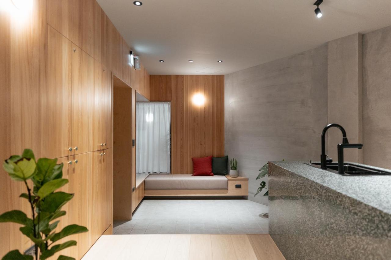 J Youai House 珍友愛 景觀包棟民宿 Tainan Exteriör bild