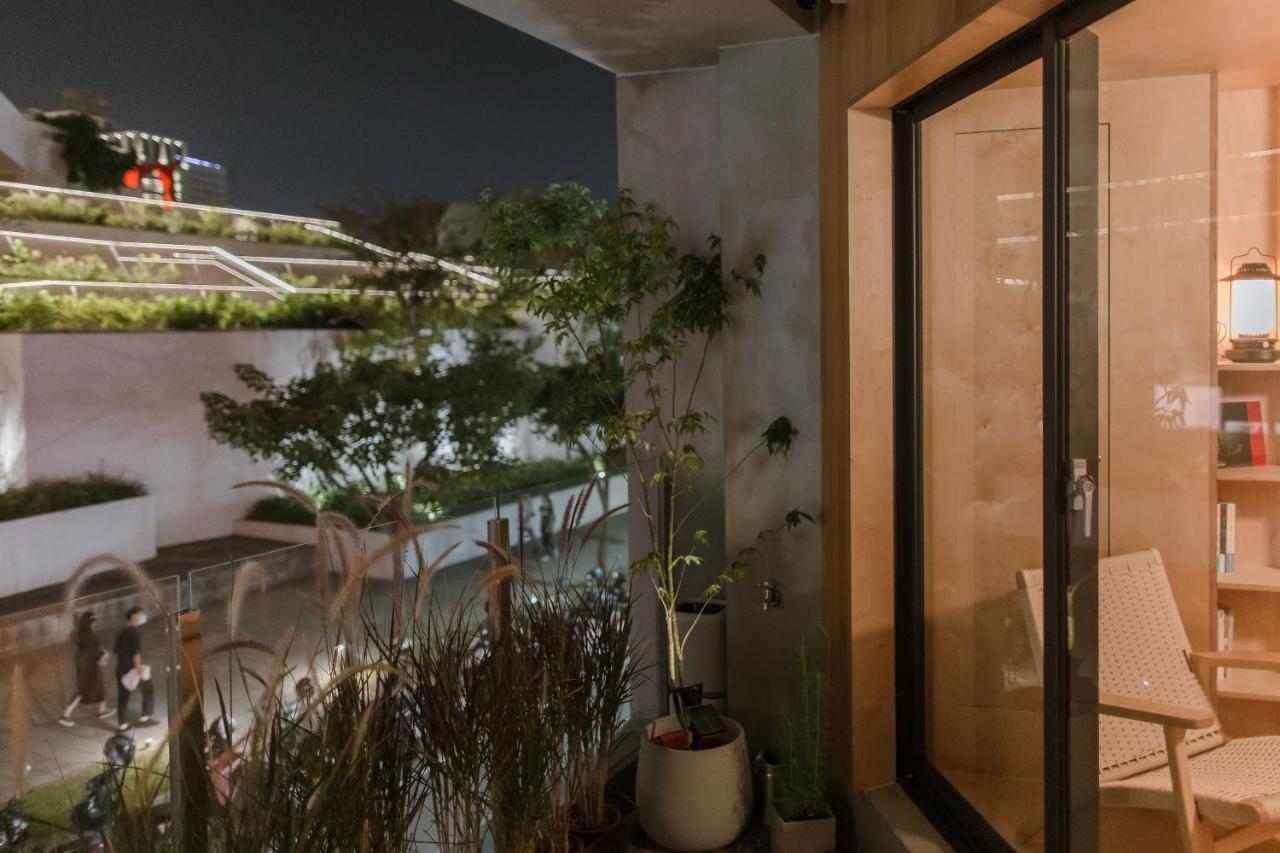 J Youai House 珍友愛 景觀包棟民宿 Tainan Exteriör bild
