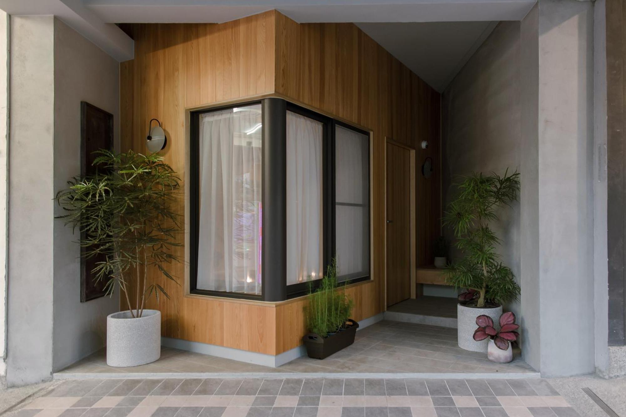 J Youai House 珍友愛 景觀包棟民宿 Tainan Exteriör bild